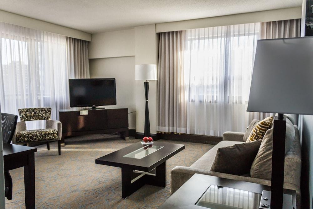 Ottawa Embassy Hotel & Suites מראה חיצוני תמונה
