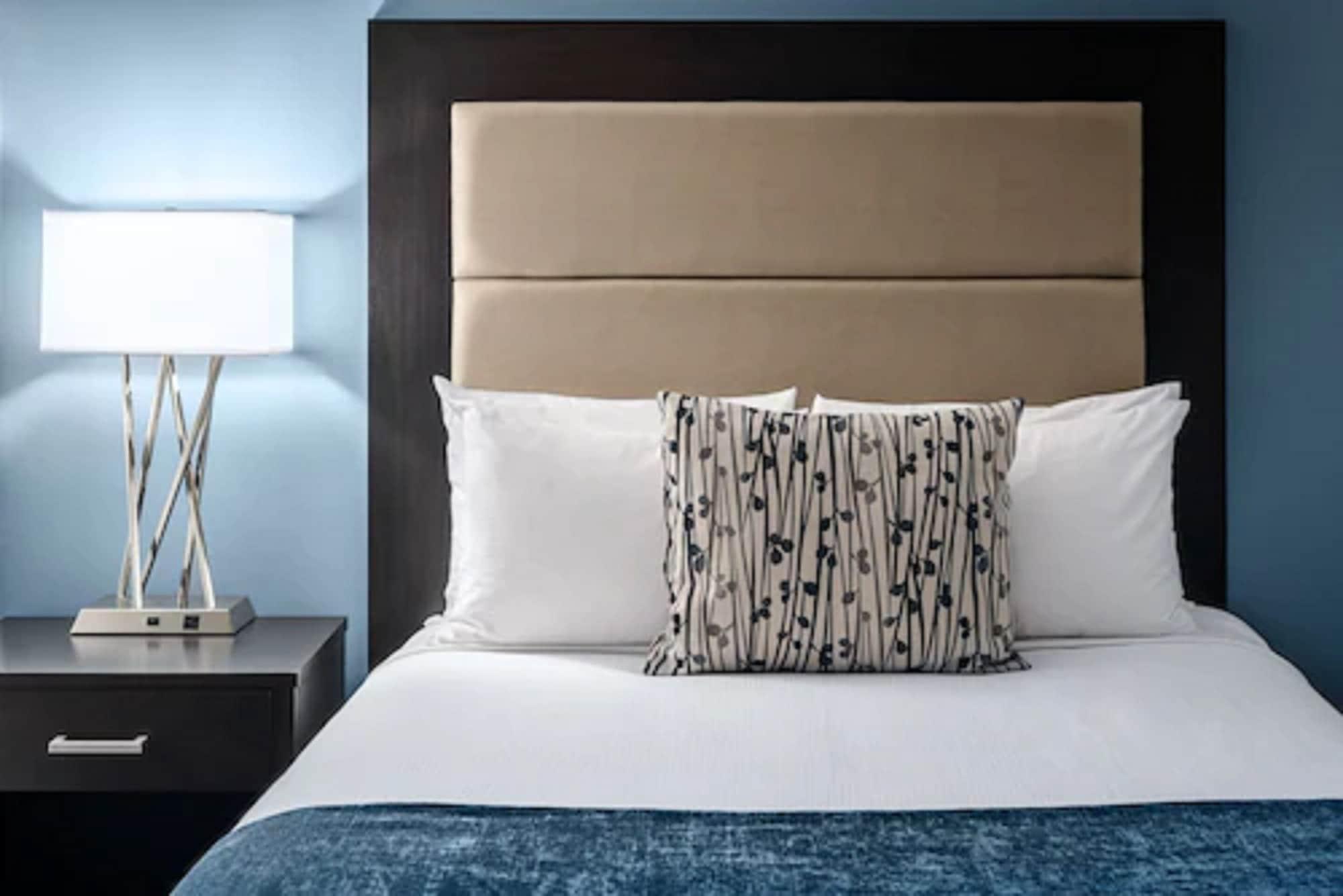 Ottawa Embassy Hotel & Suites מראה חיצוני תמונה