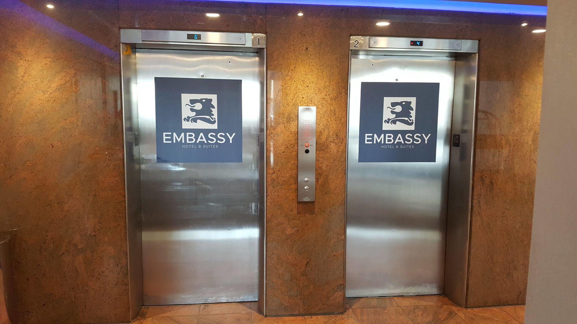 Ottawa Embassy Hotel & Suites מראה חיצוני תמונה