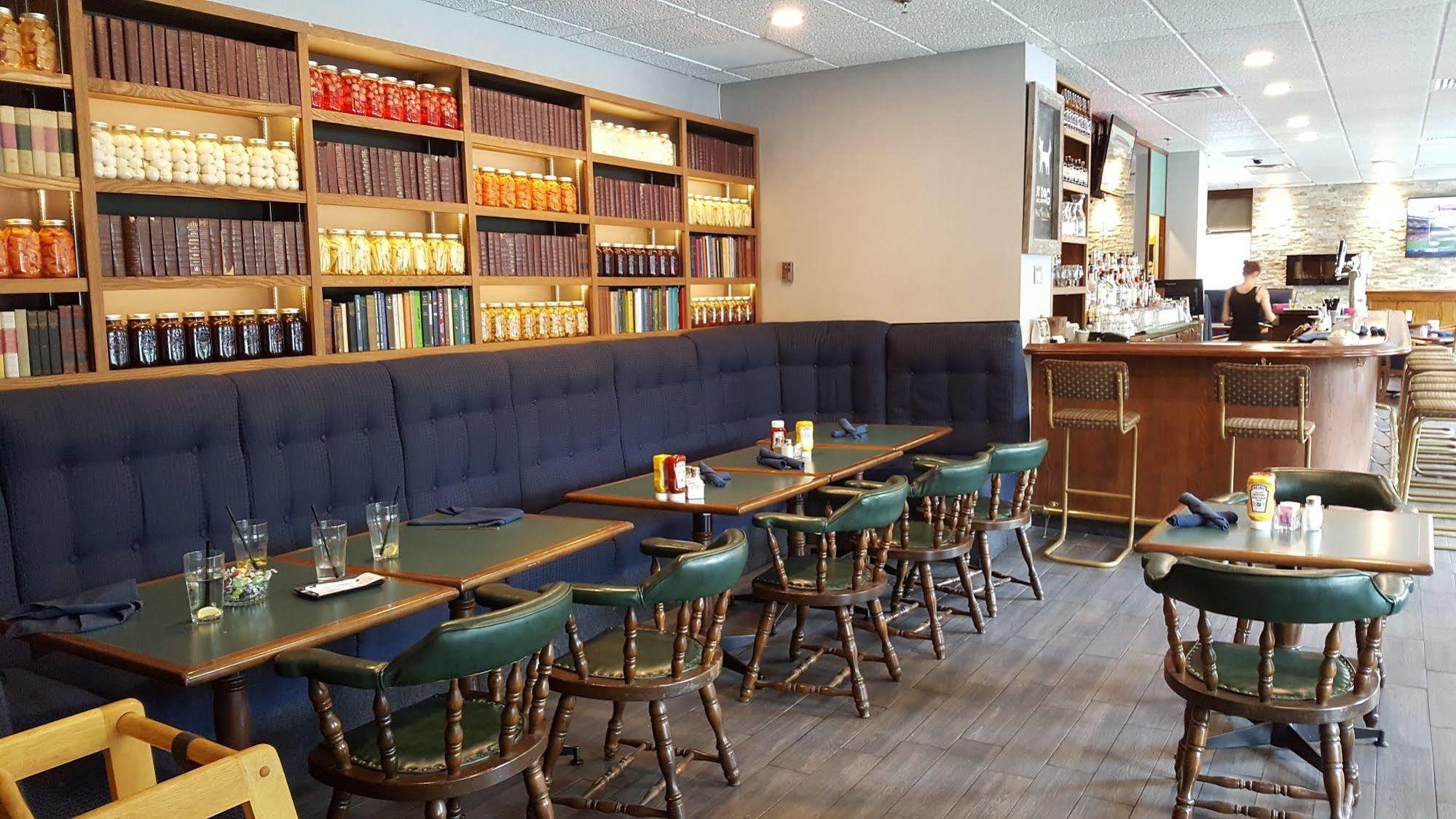 Ottawa Embassy Hotel & Suites מראה חיצוני תמונה