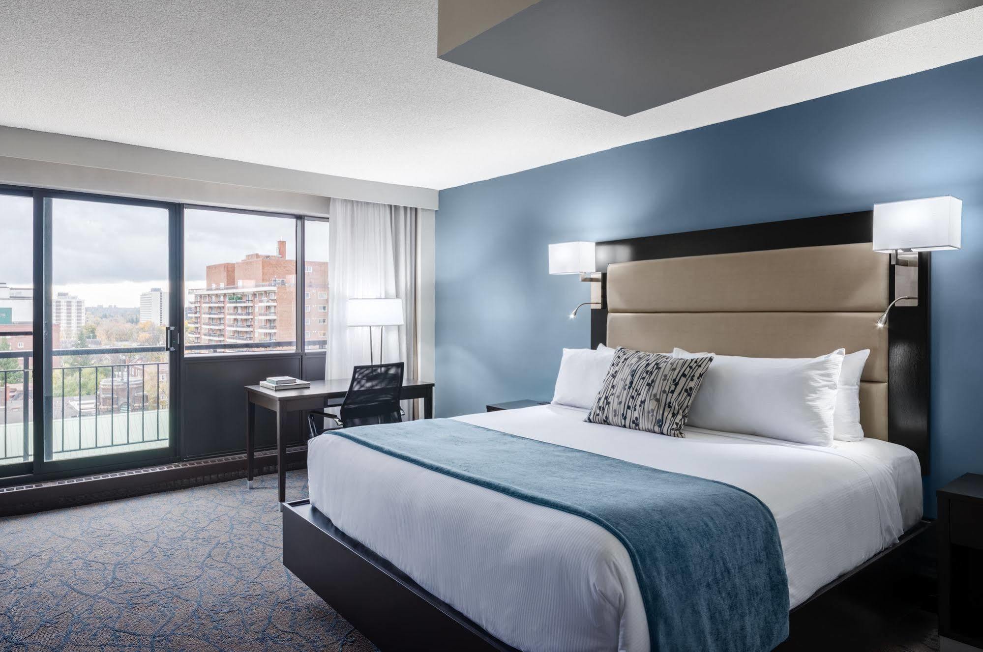 Ottawa Embassy Hotel & Suites מראה חיצוני תמונה