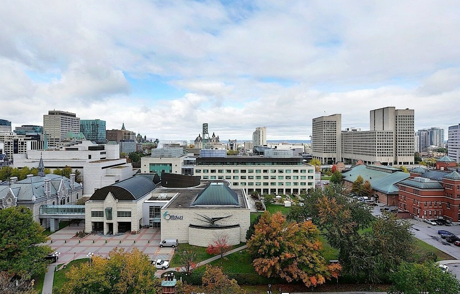 Ottawa Embassy Hotel & Suites מראה חיצוני תמונה