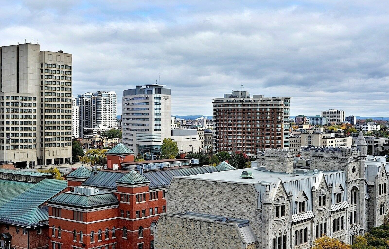 Ottawa Embassy Hotel & Suites מראה חיצוני תמונה